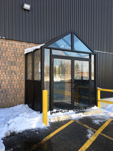 Commercial Buildings project 25 — M & M Windows