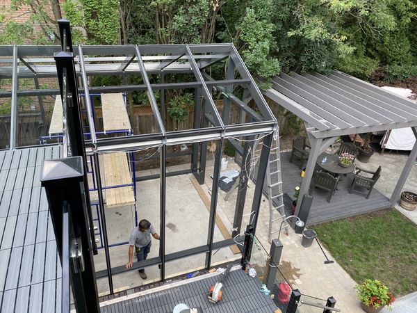 Four-season sunroom